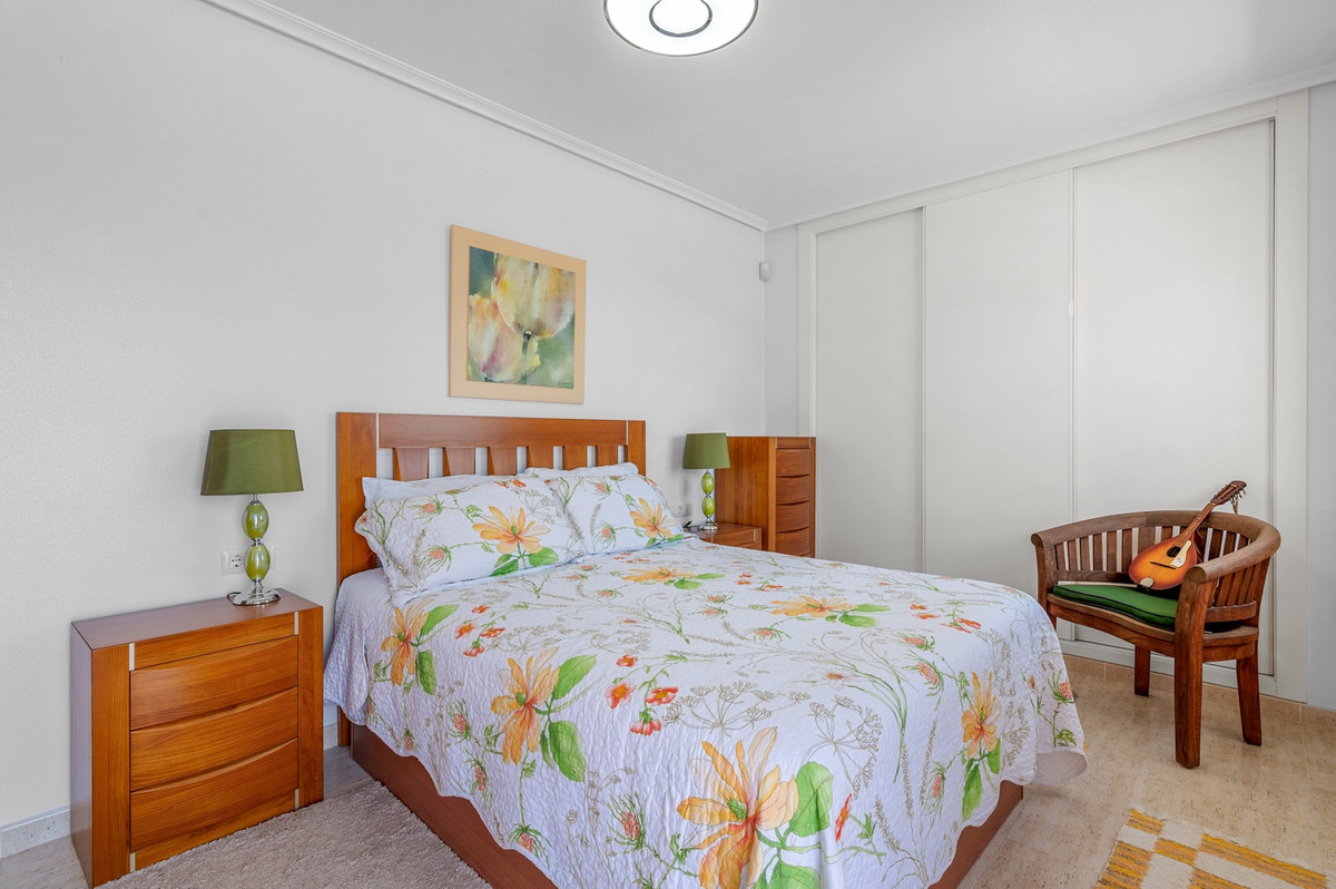 4 Bed Townhouse for sale in Algorfa Costa Blanca, Alicante, Spain