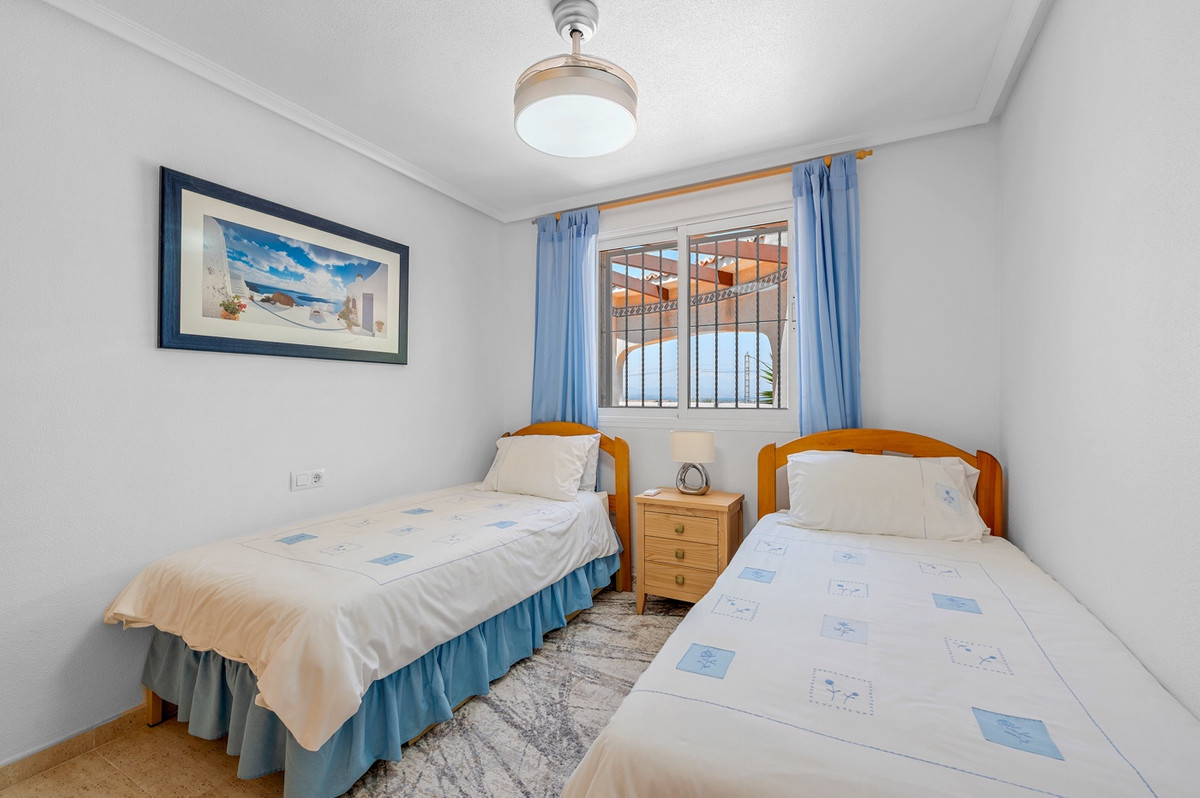 4 Bed Townhouse for sale in Algorfa Costa Blanca, Alicante, Spain