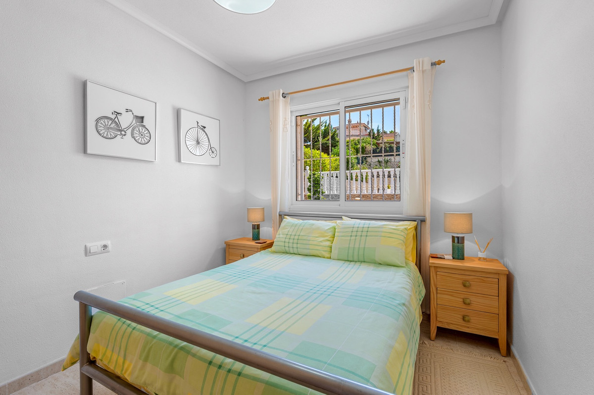 4 Bed Townhouse for sale in Algorfa Costa Blanca, Alicante, Spain