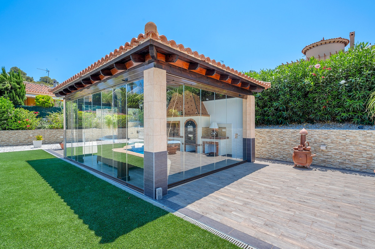 4 Bed Townhouse for sale in Algorfa Costa Blanca, Alicante, Spain