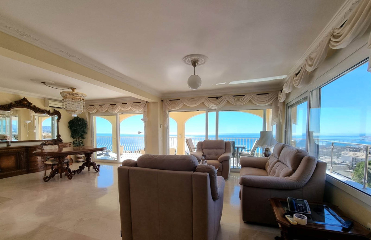 5 Bed Townhouse for sale in Benalmadena Costa Del Sol, Málaga, Spain