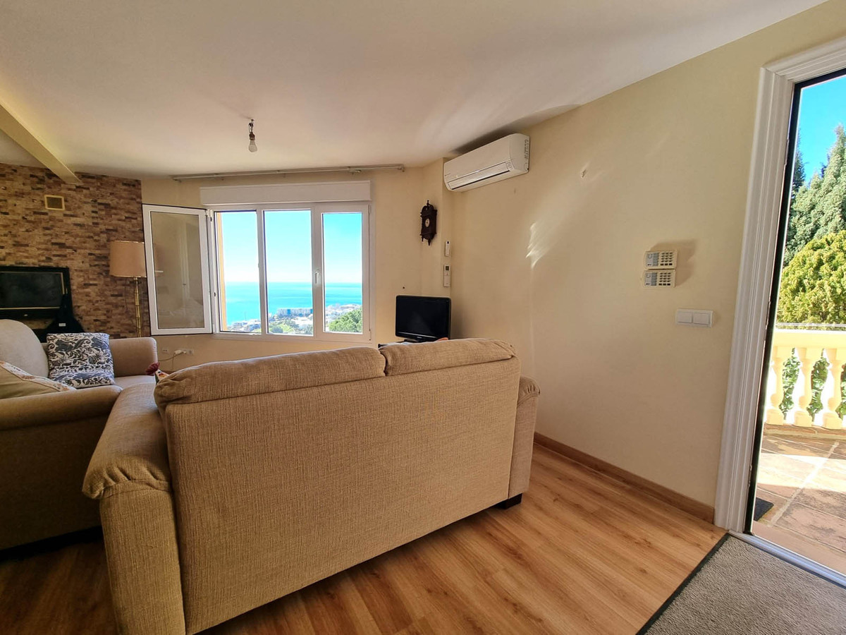 5 Bed Townhouse for sale in Benalmadena Costa Del Sol, Málaga, Spain