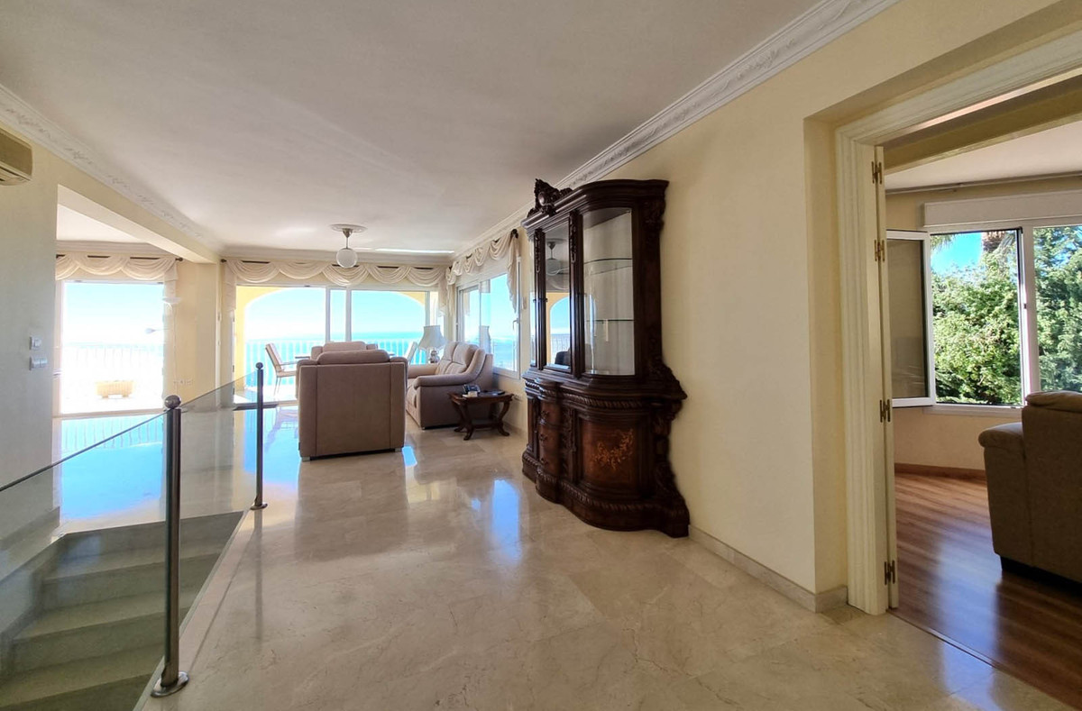 5 Bed Townhouse for sale in Benalmadena Costa Del Sol, Málaga, Spain