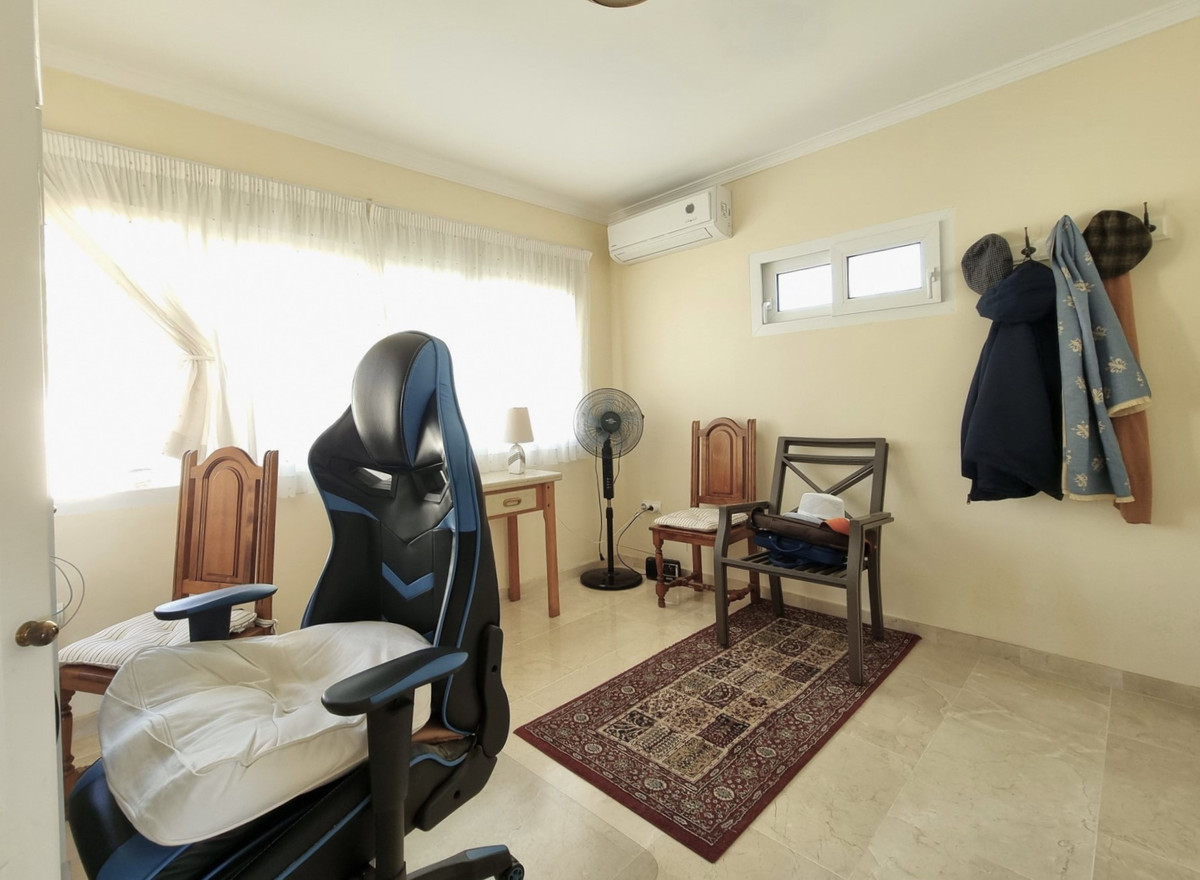 5 Bed Townhouse for sale in Benalmadena Costa Del Sol, Málaga, Spain