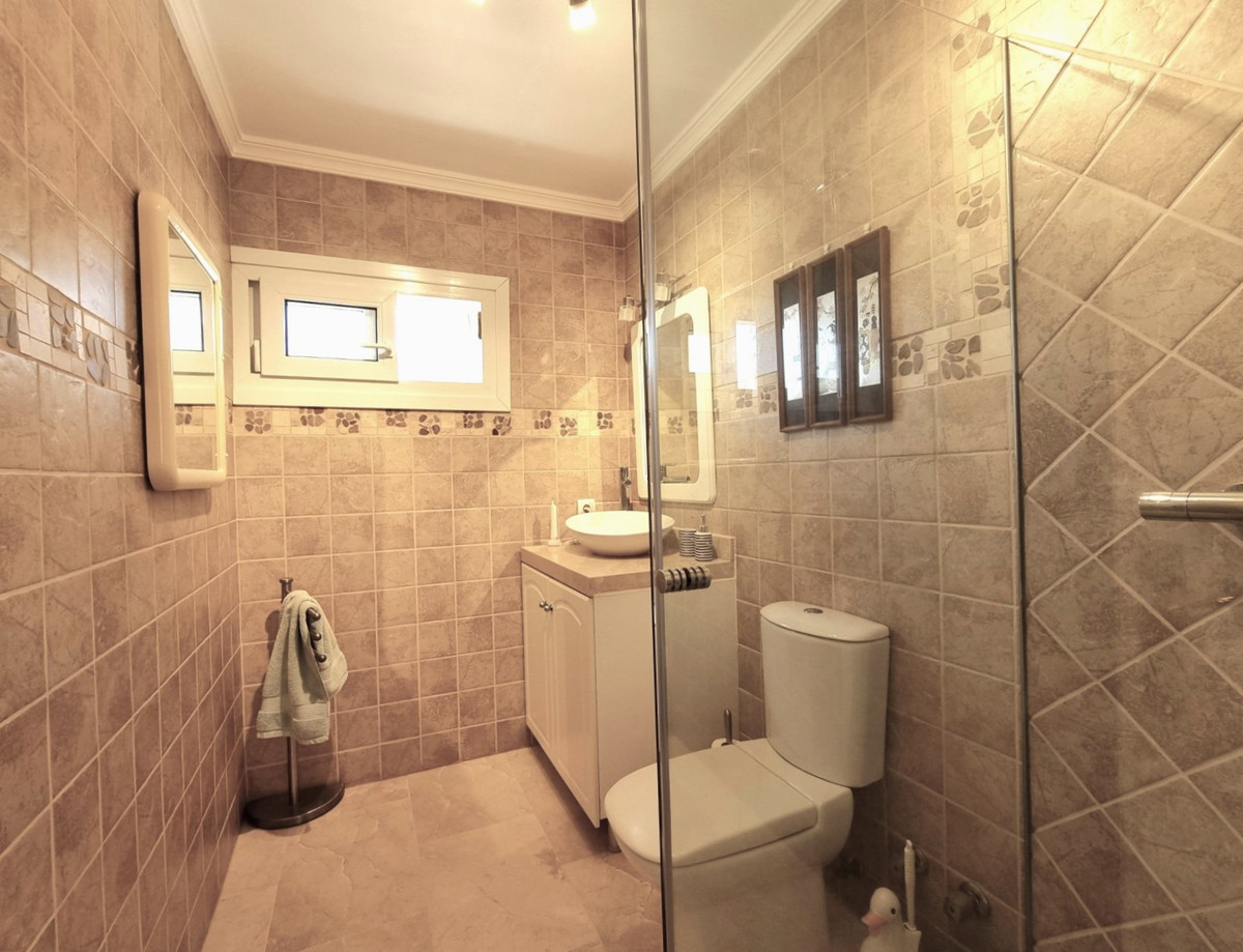 5 Bed Townhouse for sale in Benalmadena Costa Del Sol, Málaga, Spain