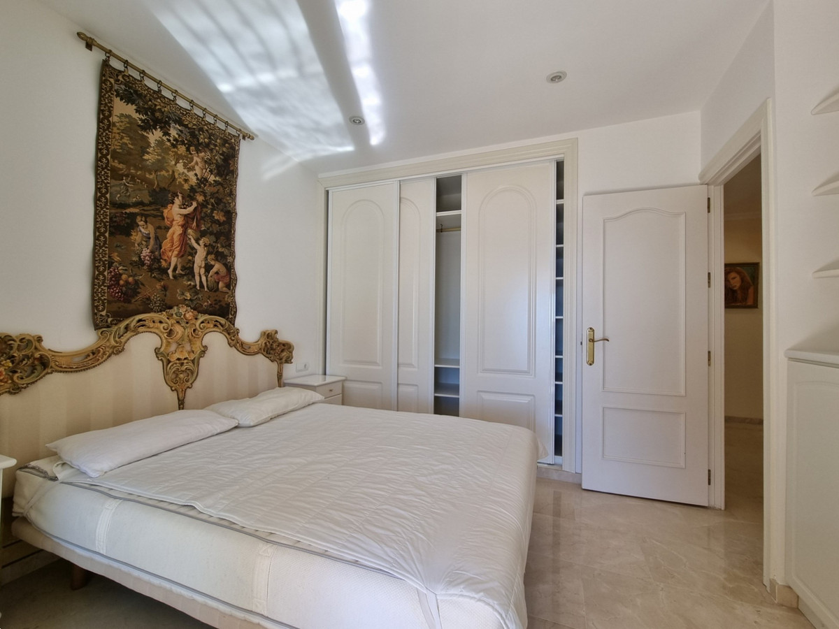 5 Bed Townhouse for sale in Benalmadena Costa Del Sol, Málaga, Spain