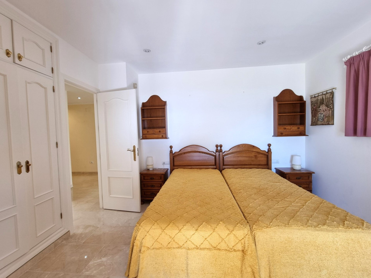 5 Bed Townhouse for sale in Benalmadena Costa Del Sol, Málaga, Spain