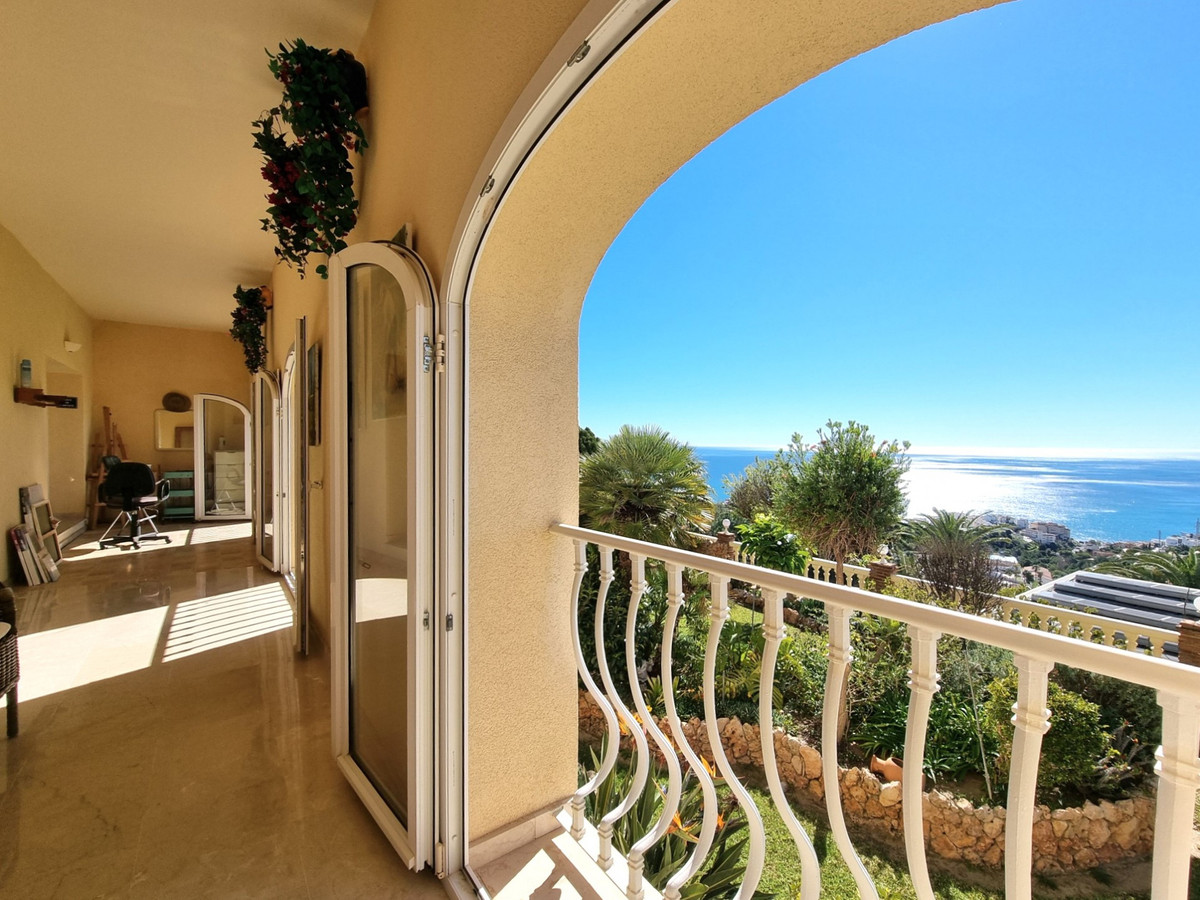 5 Bed Townhouse for sale in Benalmadena Costa Del Sol, Málaga, Spain