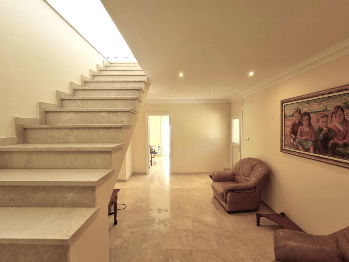 5 Bed Townhouse for sale in Benalmadena Costa Del Sol, Málaga, Spain