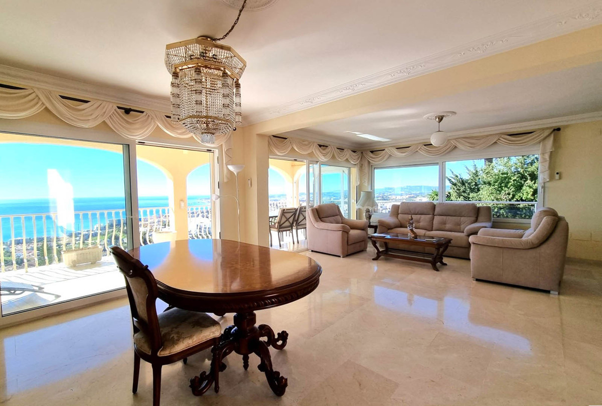 5 Bed Townhouse for sale in Benalmadena Costa Del Sol, Málaga, Spain