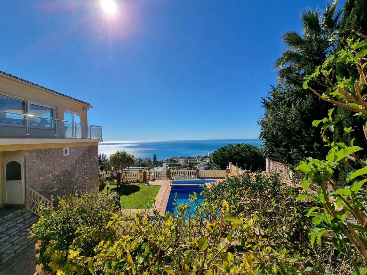 5 Bed Townhouse for sale in Benalmadena Costa Del Sol, Málaga, Spain