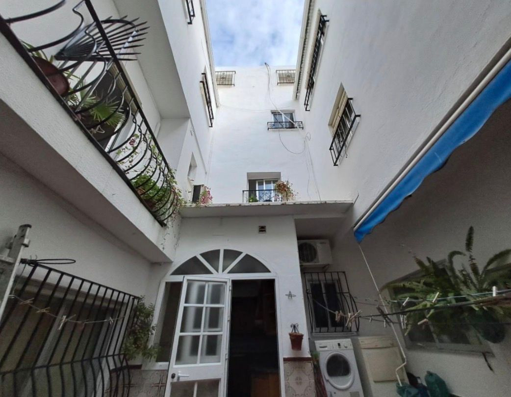 Commercial unit for sale in Marbella Costa Del Sol, Málaga, Spain