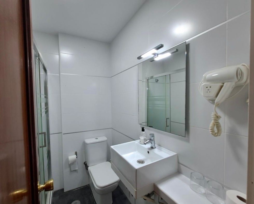 Commercial unit for sale in Marbella Costa Del Sol, Málaga, Spain