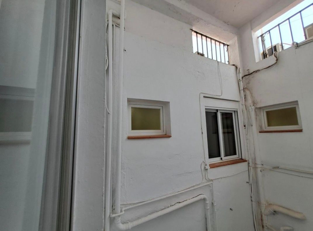 Commercial unit for sale in Marbella Costa Del Sol, Málaga, Spain