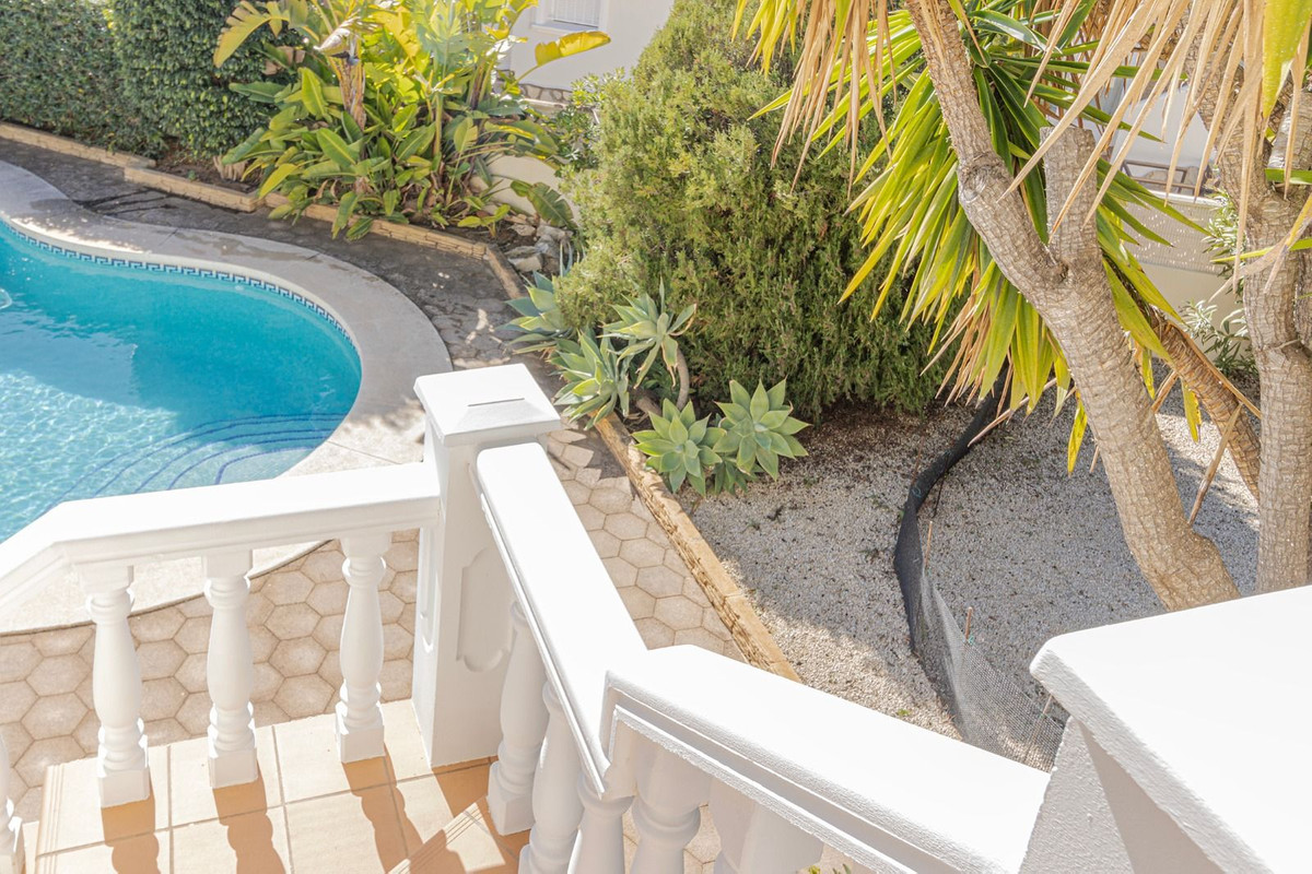 Se vende Villa - Chalet de 3 dormitorios en Costa Blanca, Alicante, España