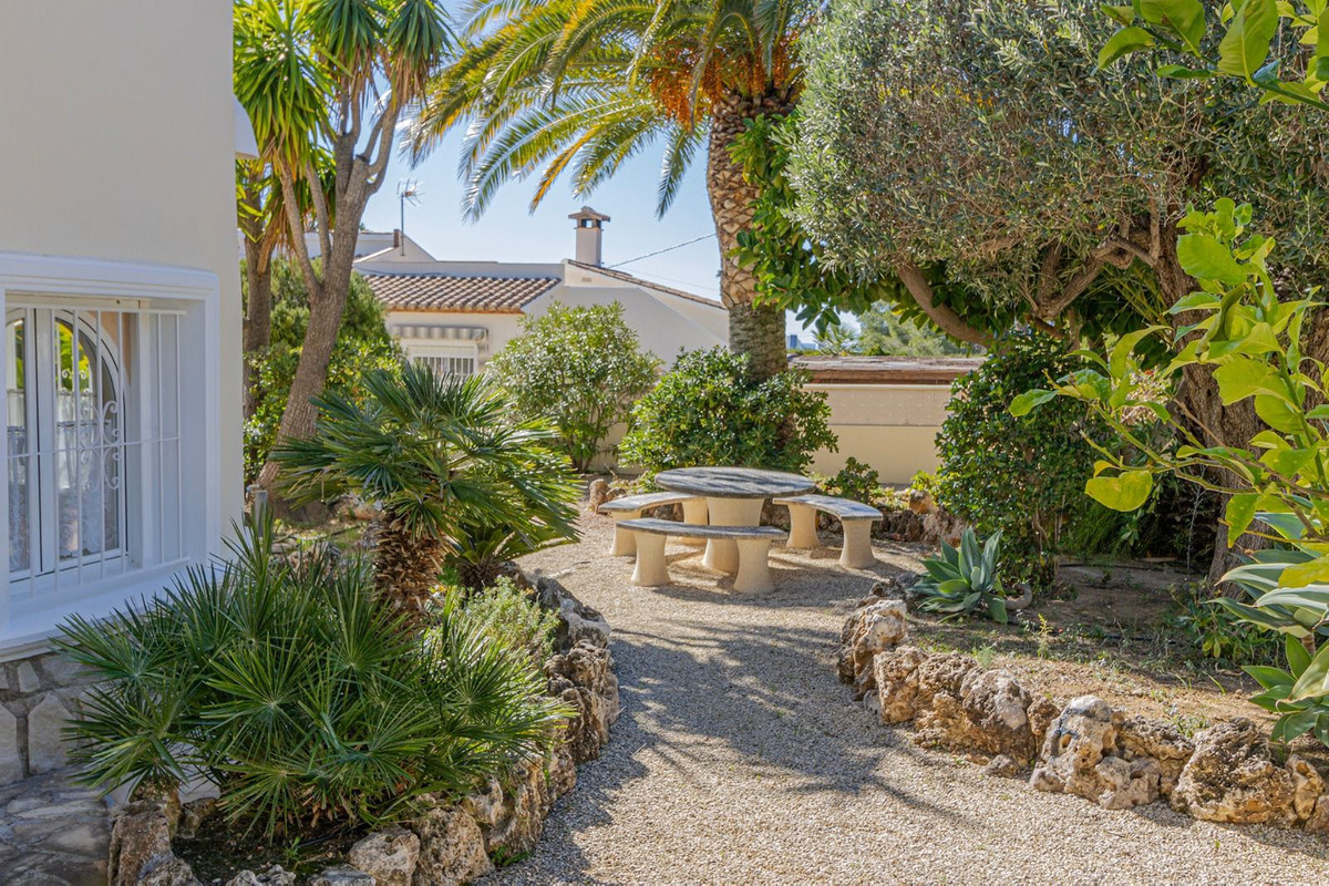 Se vende Villa - Chalet de 3 dormitorios en Costa Blanca, Alicante, España
