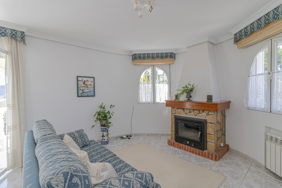 Se vende Villa - Chalet de 3 dormitorios en Costa Blanca, Alicante, España