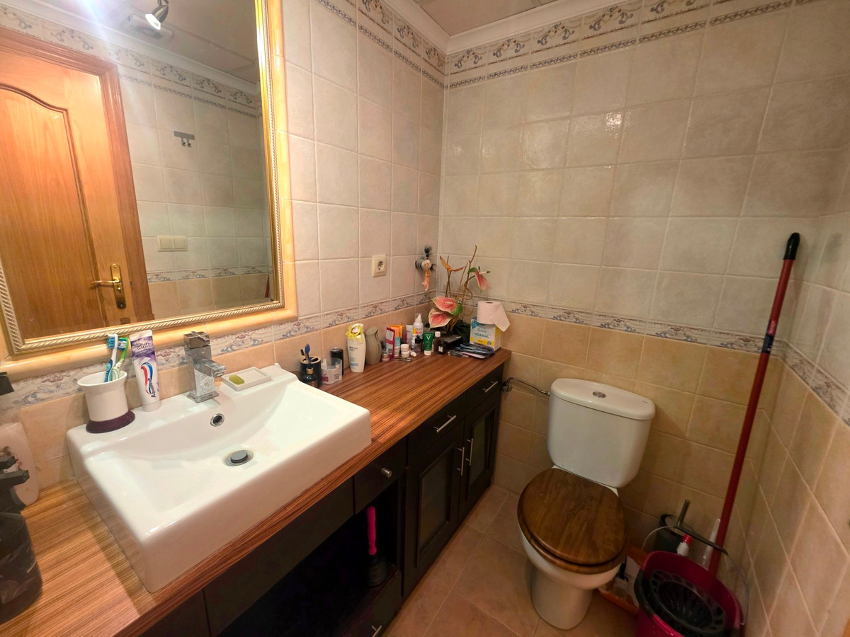 4 Bed Townhouse for sale in Guardamar Del Segura Costa Blanca, Alicante, Spain