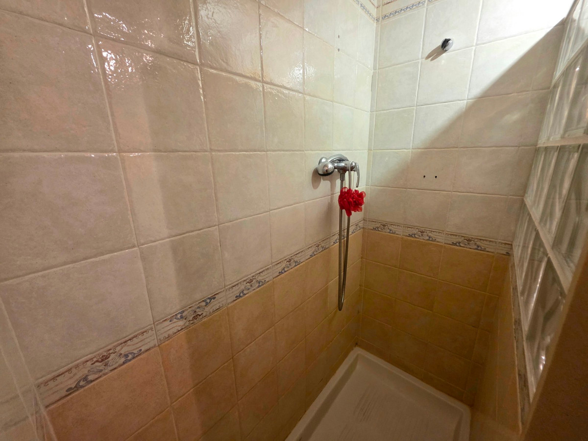 4 Bed Townhouse for sale in Guardamar Del Segura Costa Blanca, Alicante, Spain