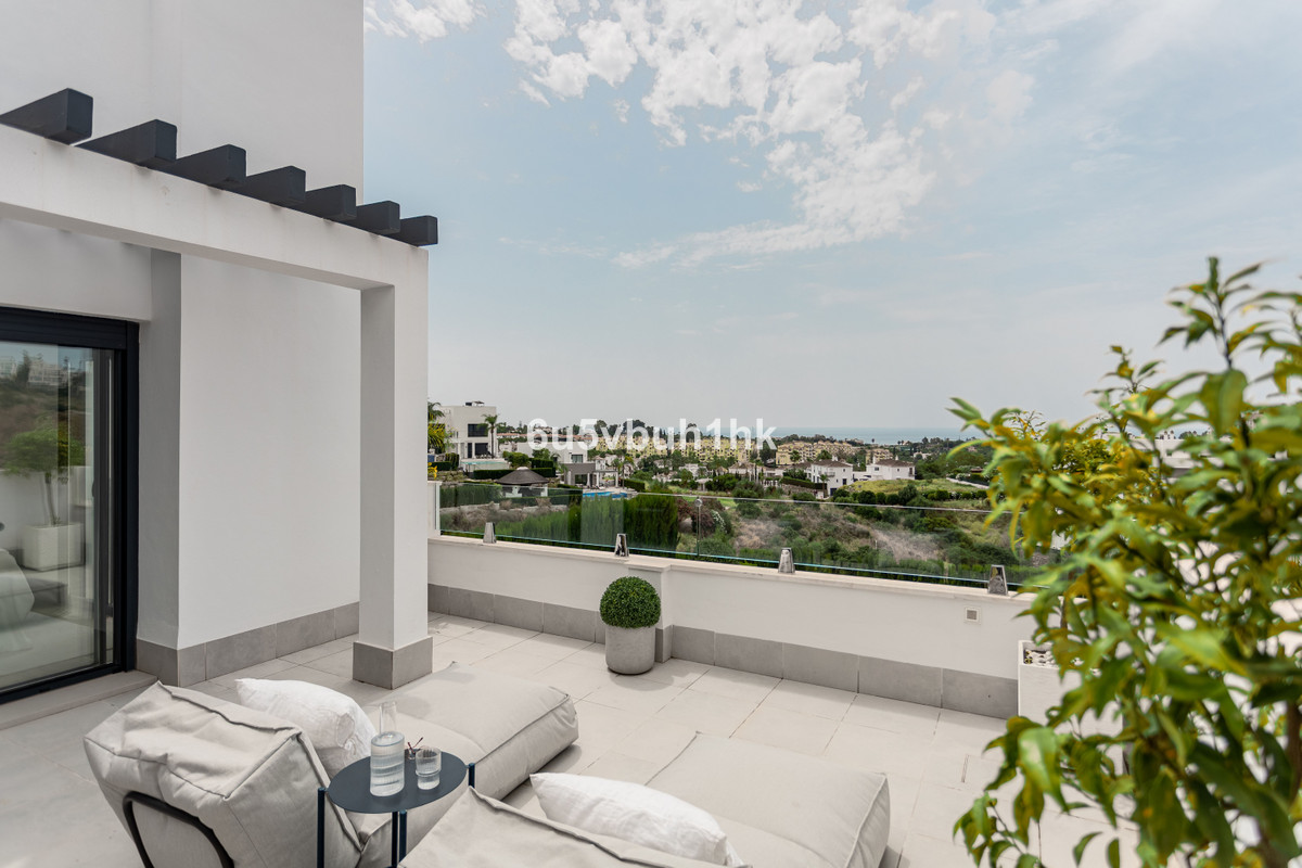4 Bed Townhouse for sale in Estepona Costa Del Sol, Málaga, Spain