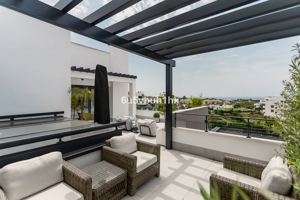4 Bed Townhouse for sale in Estepona Costa Del Sol, Málaga, Spain