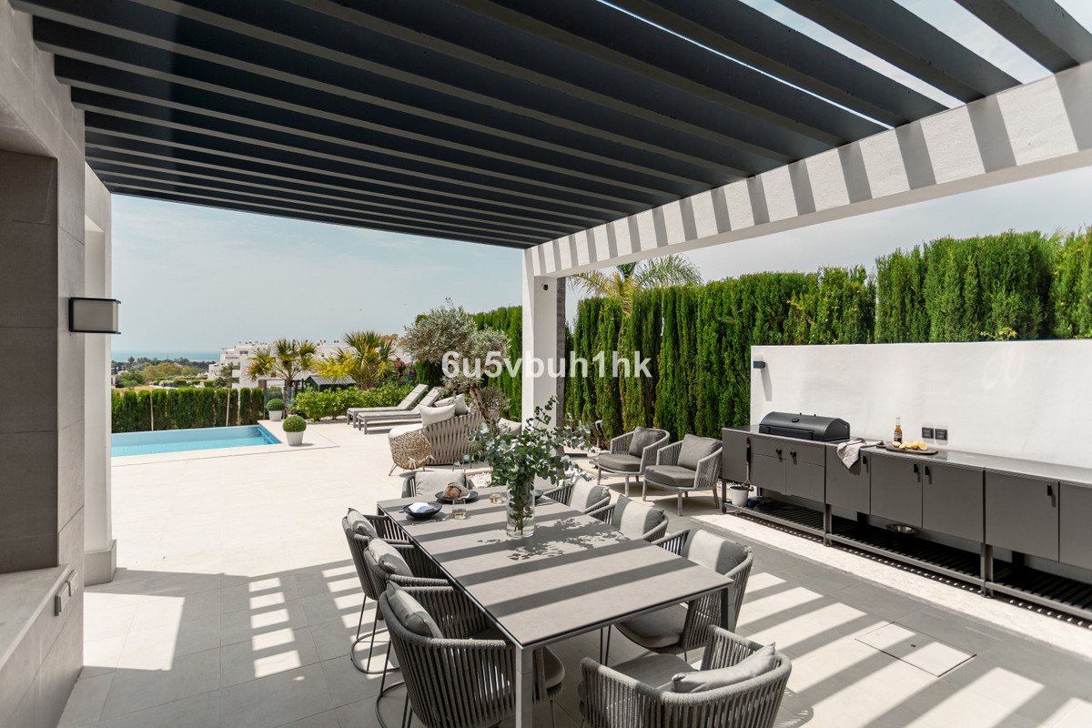 4 Bed Townhouse for sale in Estepona Costa Del Sol, Málaga, Spain