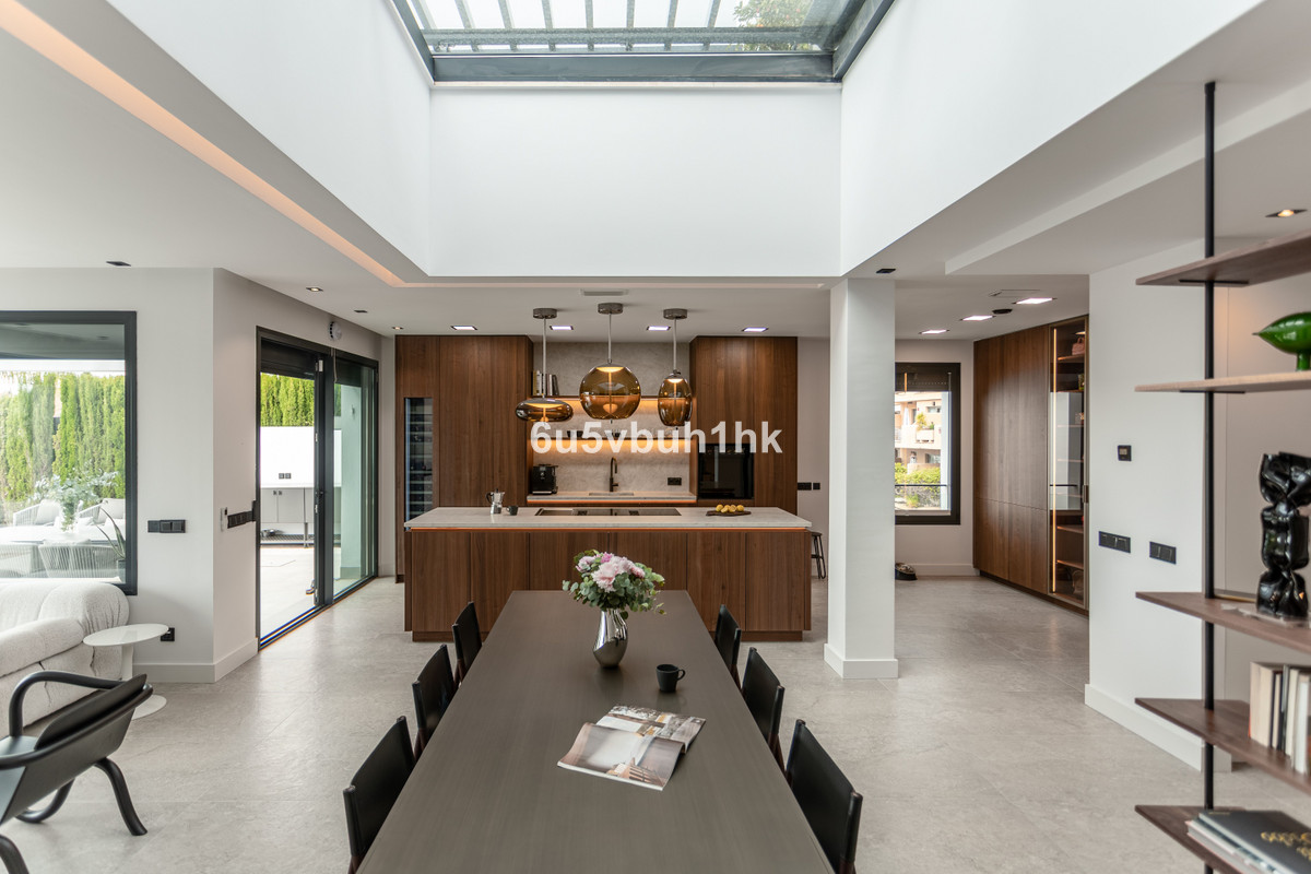 4 Bed Townhouse for sale in Estepona Costa Del Sol, Málaga, Spain