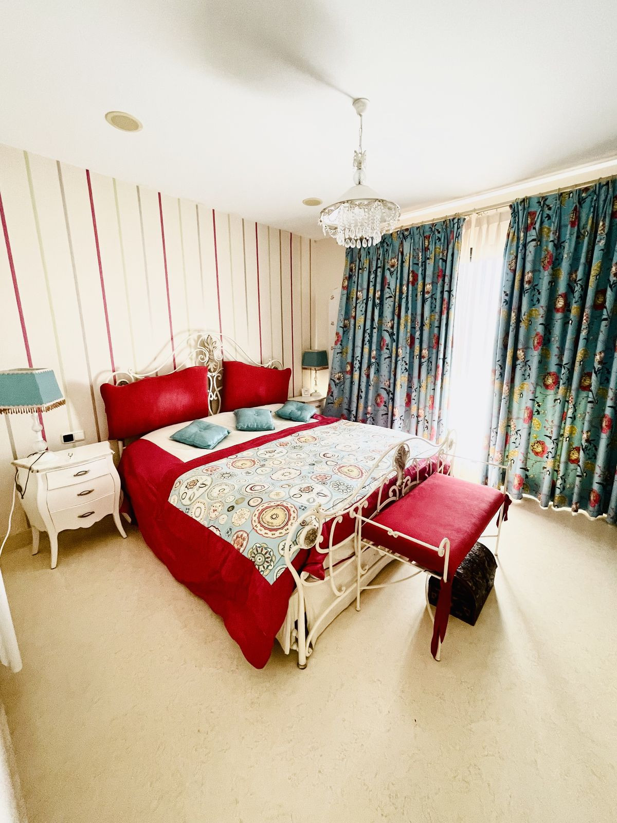 4 Bed Apartment for sale in Benahavís Costa Del Sol, Málaga, Spain