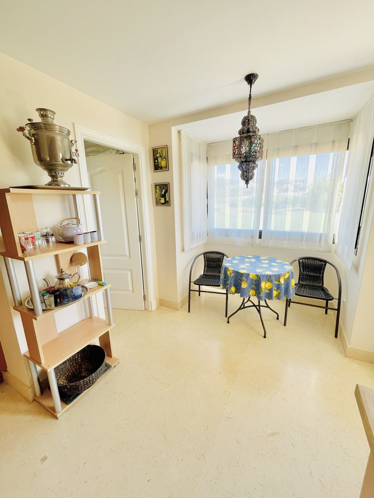 4 Bed Apartment for sale in Benahavís Costa Del Sol, Málaga, Spain