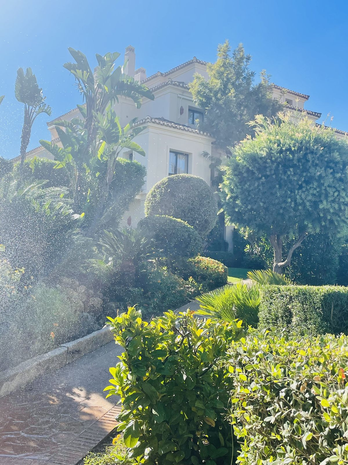 4 Bed Apartment for sale in Benahavís Costa Del Sol, Málaga, Spain
