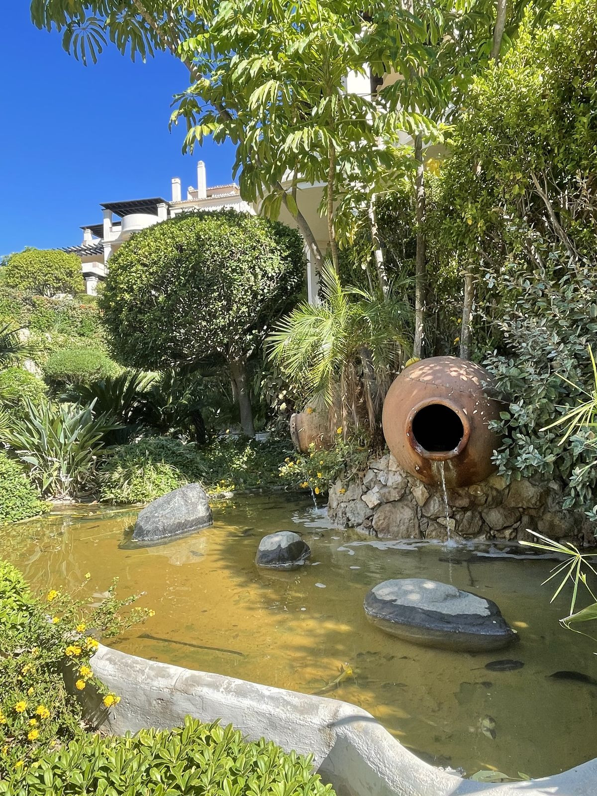 4 Bed Apartment for sale in Benahavís Costa Del Sol, Málaga, Spain