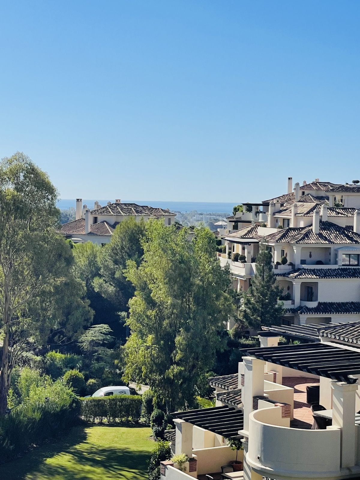 4 Bed Apartment for sale in Benahavís Costa Del Sol, Málaga, Spain