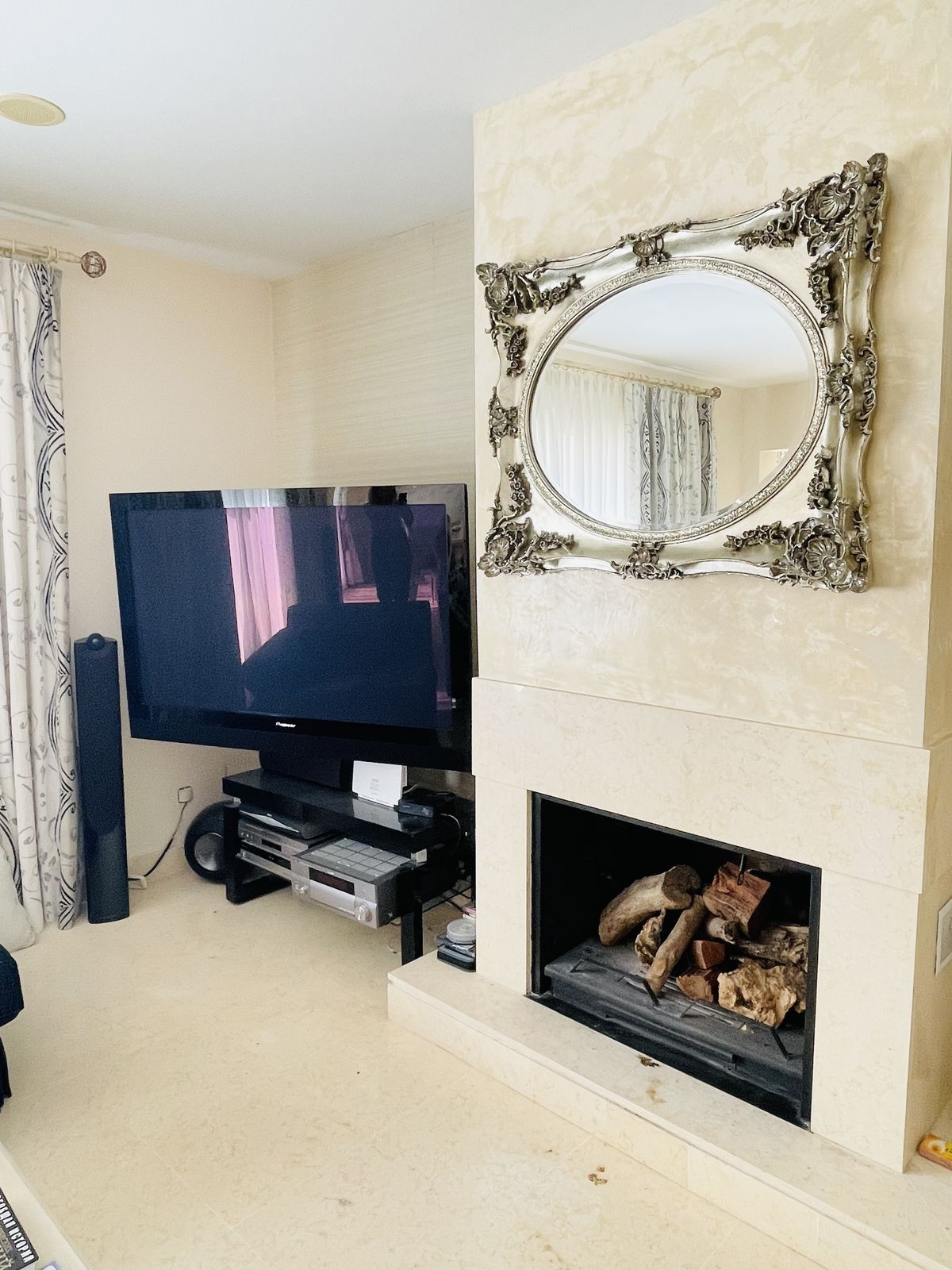 4 Bed Apartment for sale in Benahavís Costa Del Sol, Málaga, Spain