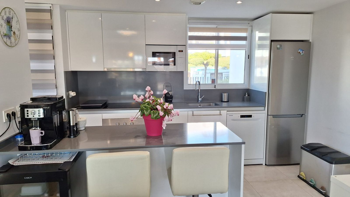 Se vende Apartamento Planta Baja de 2 dormitorios en Costa Del Sol, Málaga, España