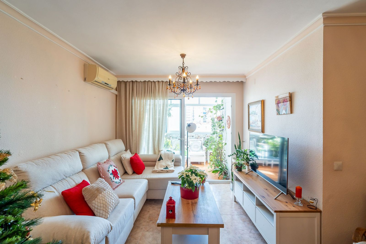 4 Bed Apartment for sale in Fuengirola Costa Del Sol, Málaga, Spain