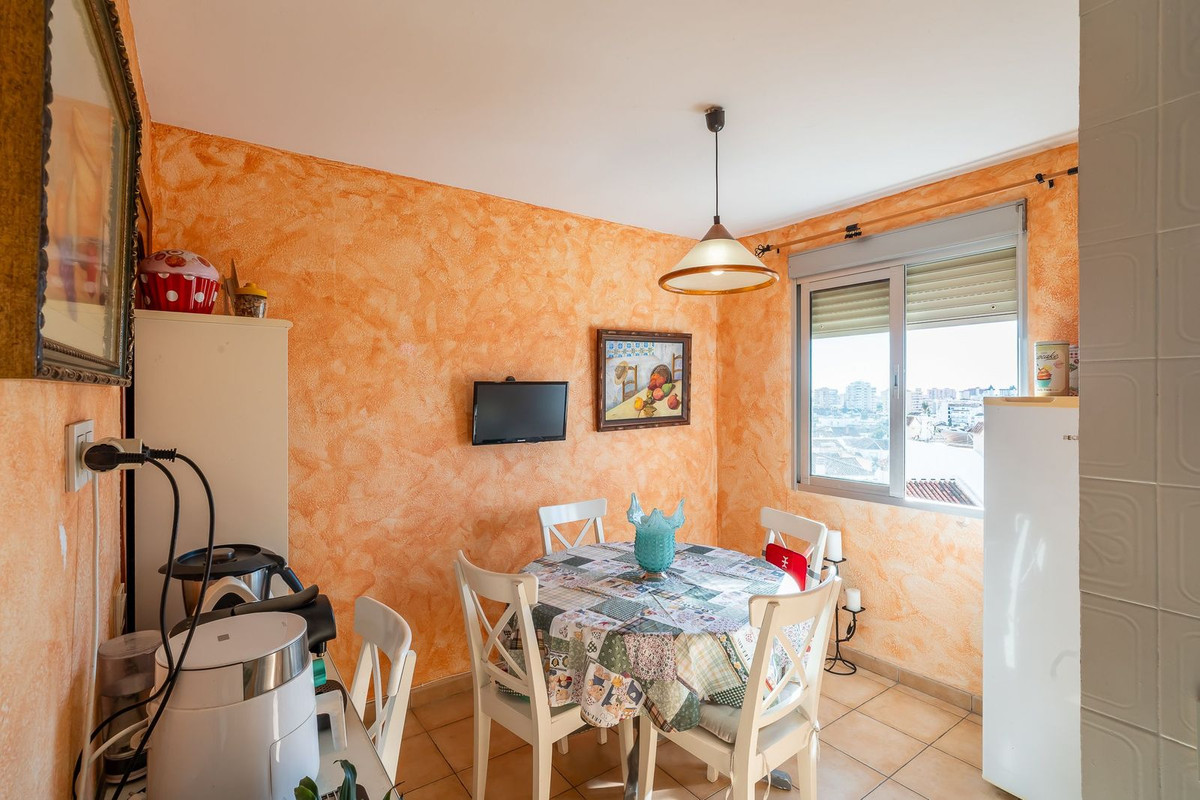 4 Bed Apartment for sale in Fuengirola Costa Del Sol, Málaga, Spain