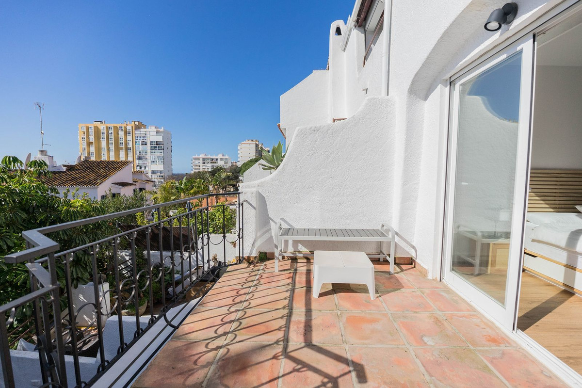 Se vende Pareada de 4 dormitorios en Costa Del Sol, Málaga, España