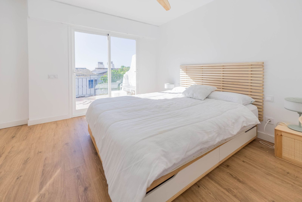 Se vende Pareada de 4 dormitorios en Costa Del Sol, Málaga, España
