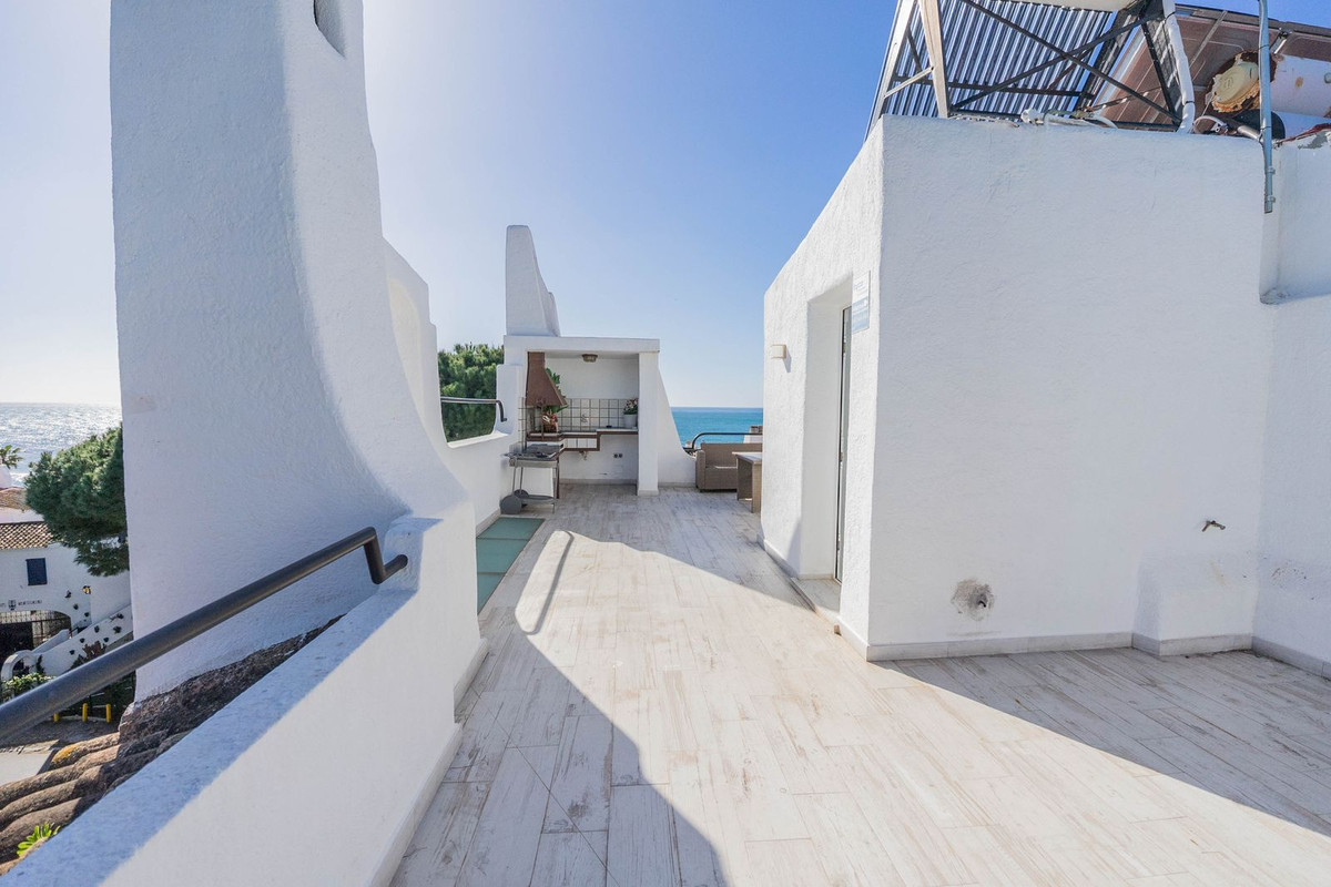 Se vende Pareada de 4 dormitorios en Costa Del Sol, Málaga, España