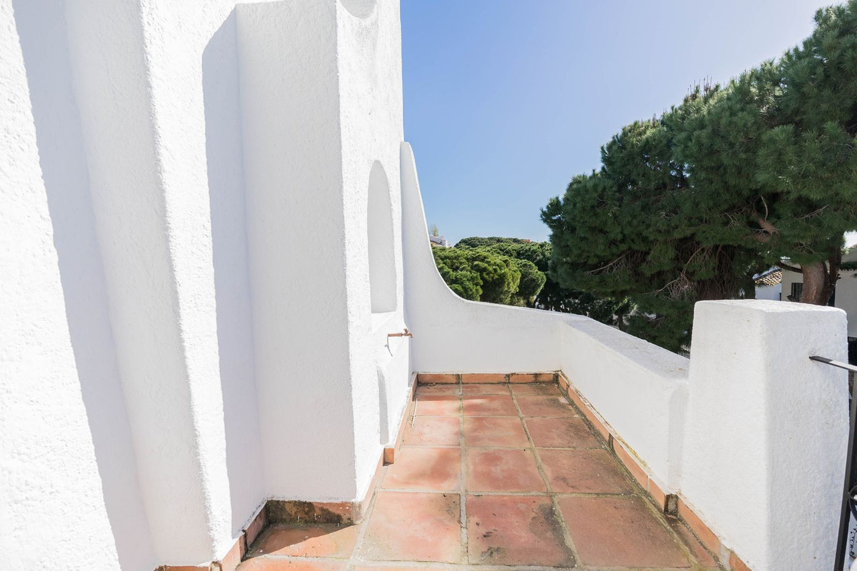 Se vende Pareada de 4 dormitorios en Costa Del Sol, Málaga, España