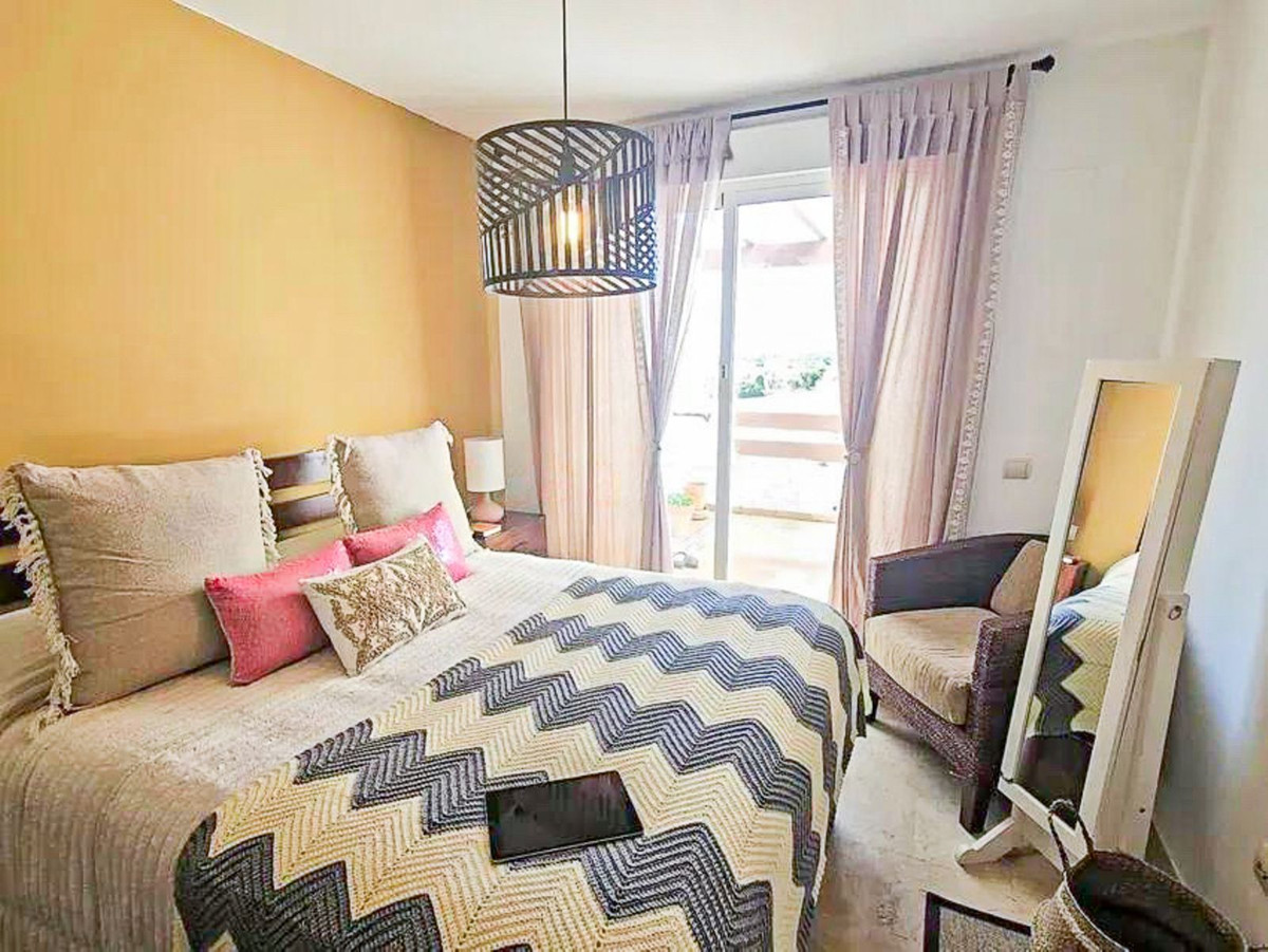3 Bed Apartment for sale in Selwo Costa Del Sol, Málaga, Spain