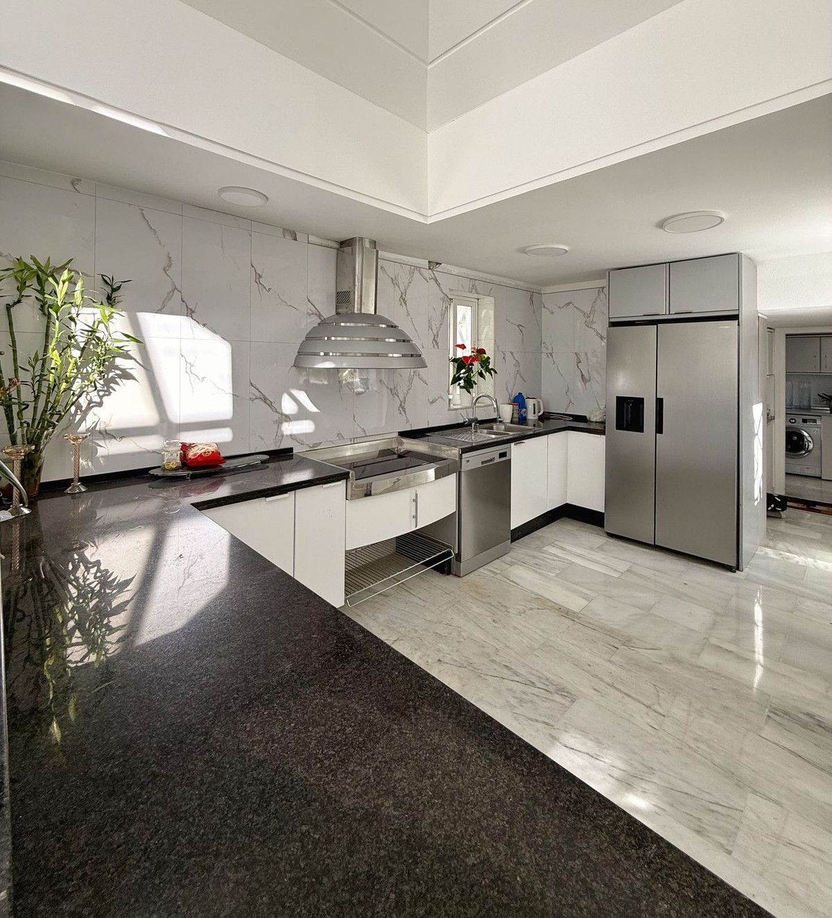 4 Bed Townhouse for sale in Calahonda Costa Del Sol, Málaga, Spain