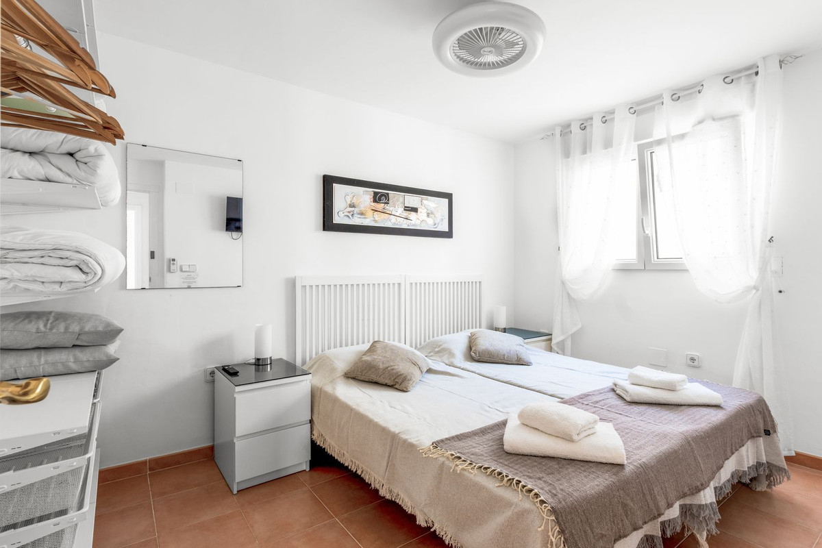 8 Bed Townhouse for sale in San Miguel De Salinas Costa Blanca, Alicante, Spain