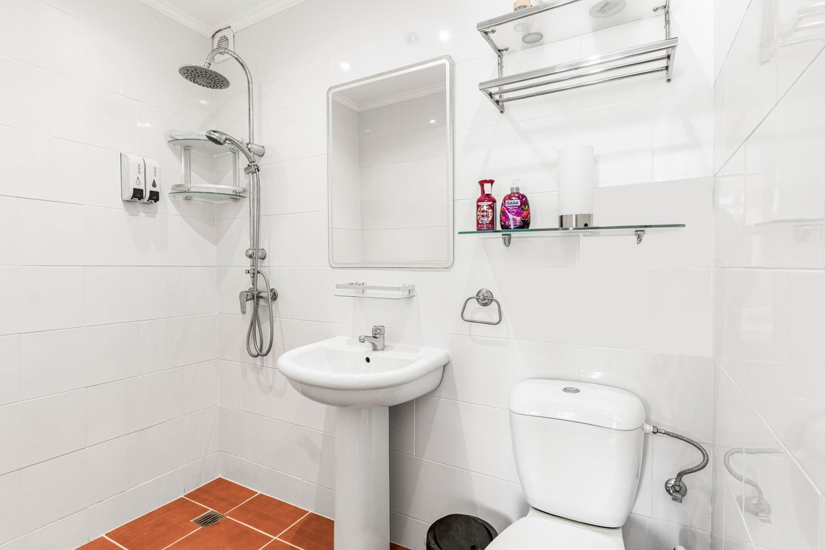 8 Bed Townhouse for sale in San Miguel De Salinas Costa Blanca, Alicante, Spain