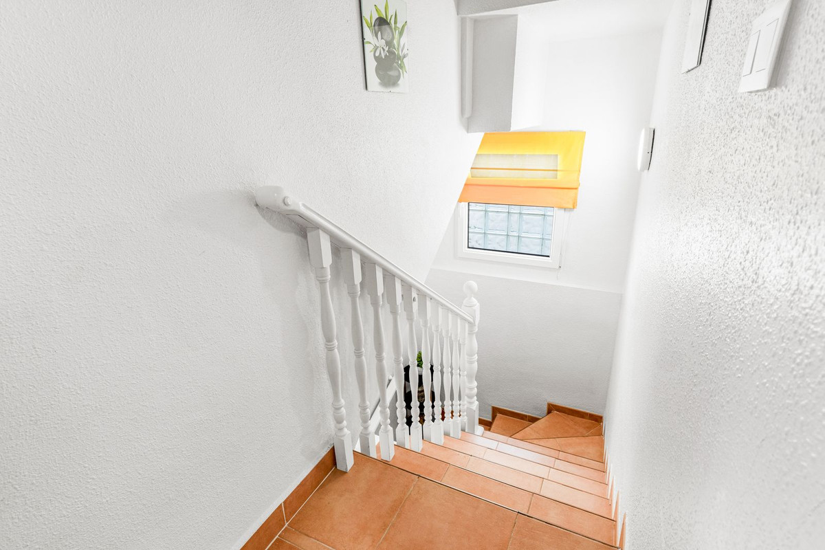 8 Bed Townhouse for sale in San Miguel De Salinas Costa Blanca, Alicante, Spain