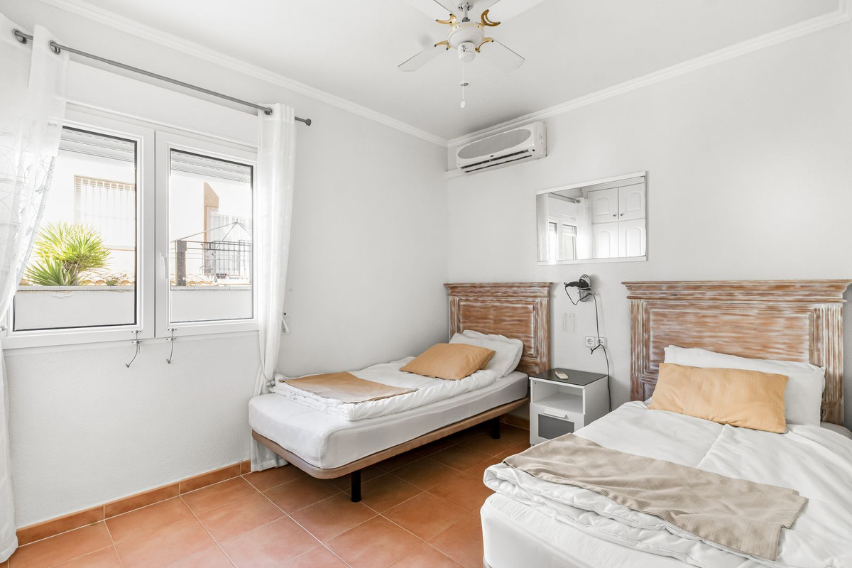 8 Bed Townhouse for sale in San Miguel De Salinas Costa Blanca, Alicante, Spain