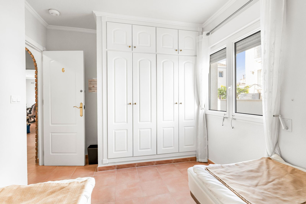 8 Bed Townhouse for sale in San Miguel De Salinas Costa Blanca, Alicante, Spain