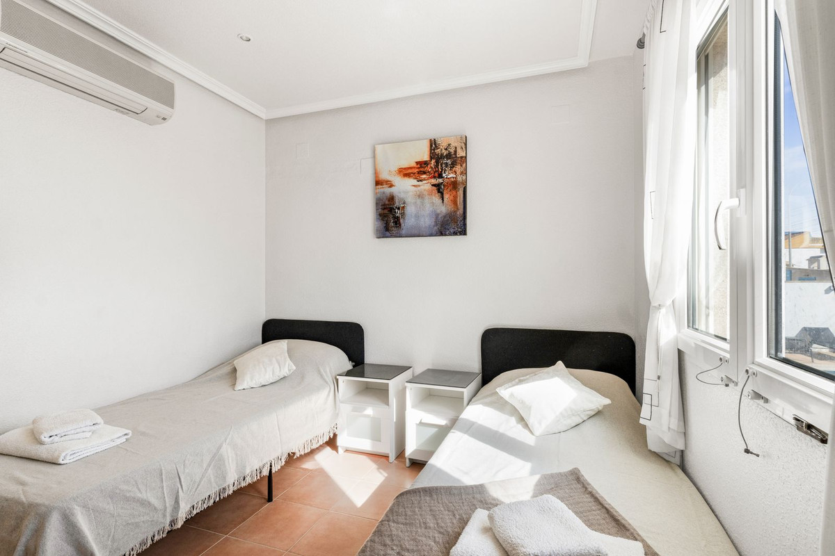 8 Bed Townhouse for sale in San Miguel De Salinas Costa Blanca, Alicante, Spain