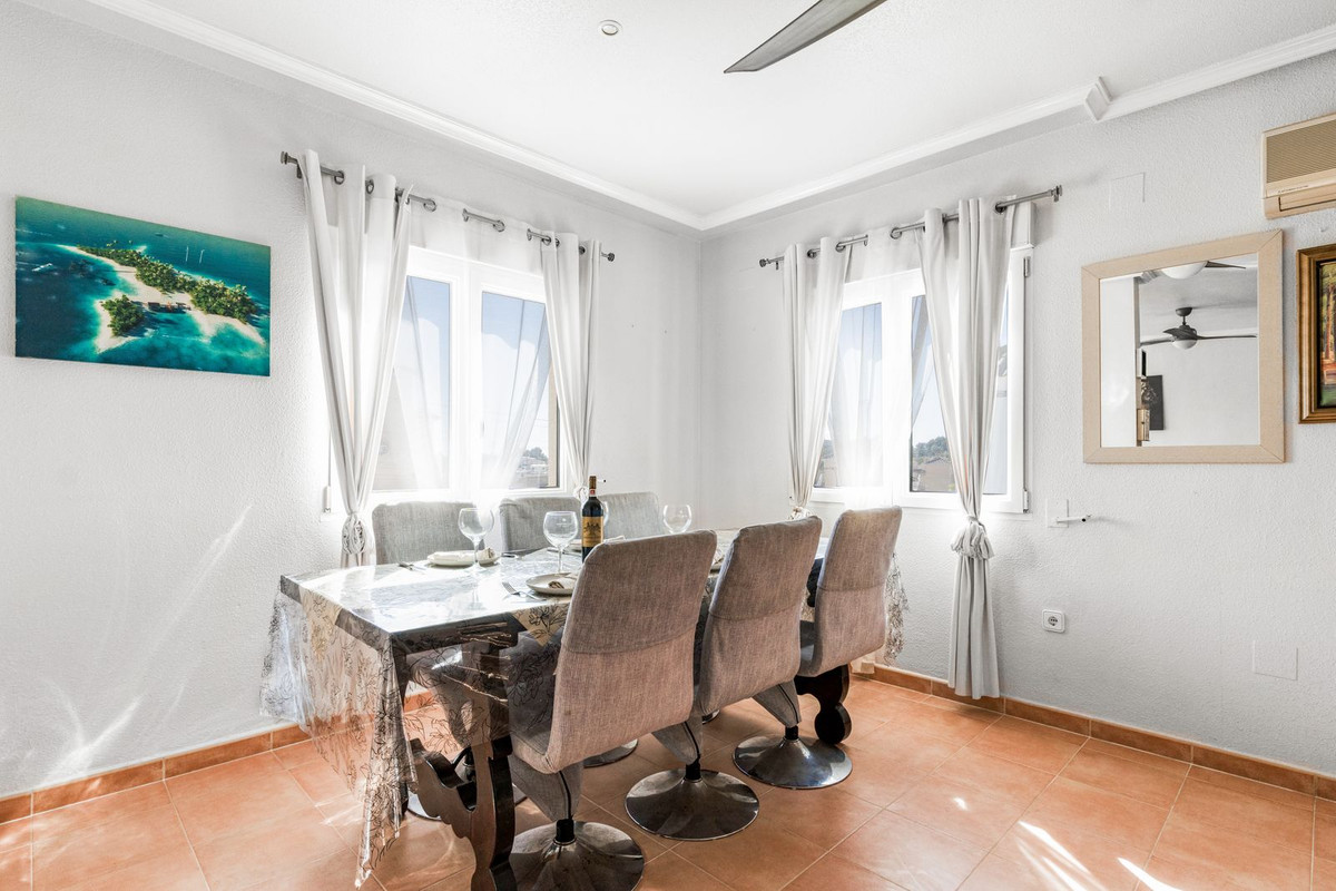8 Bed Townhouse for sale in San Miguel De Salinas Costa Blanca, Alicante, Spain