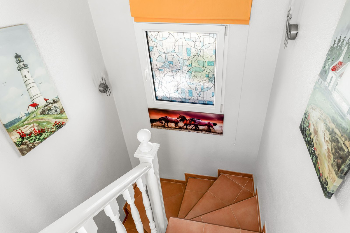 8 Bed Townhouse for sale in San Miguel De Salinas Costa Blanca, Alicante, Spain